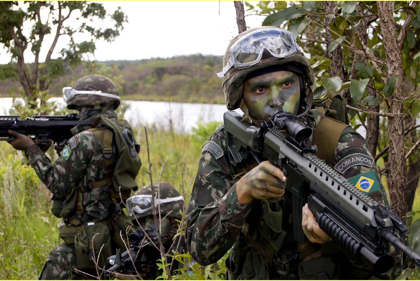 Comandos do Exército Brasileiro COMANDOS of Brazilian Army  Comandos exercito  brasileiro, Exercito, Farda exercito brasileiro